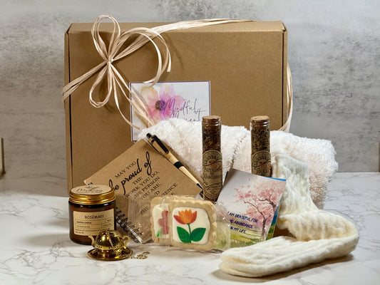 Mindful Moment Gift Box - For peaceful moments that spark inspiration.